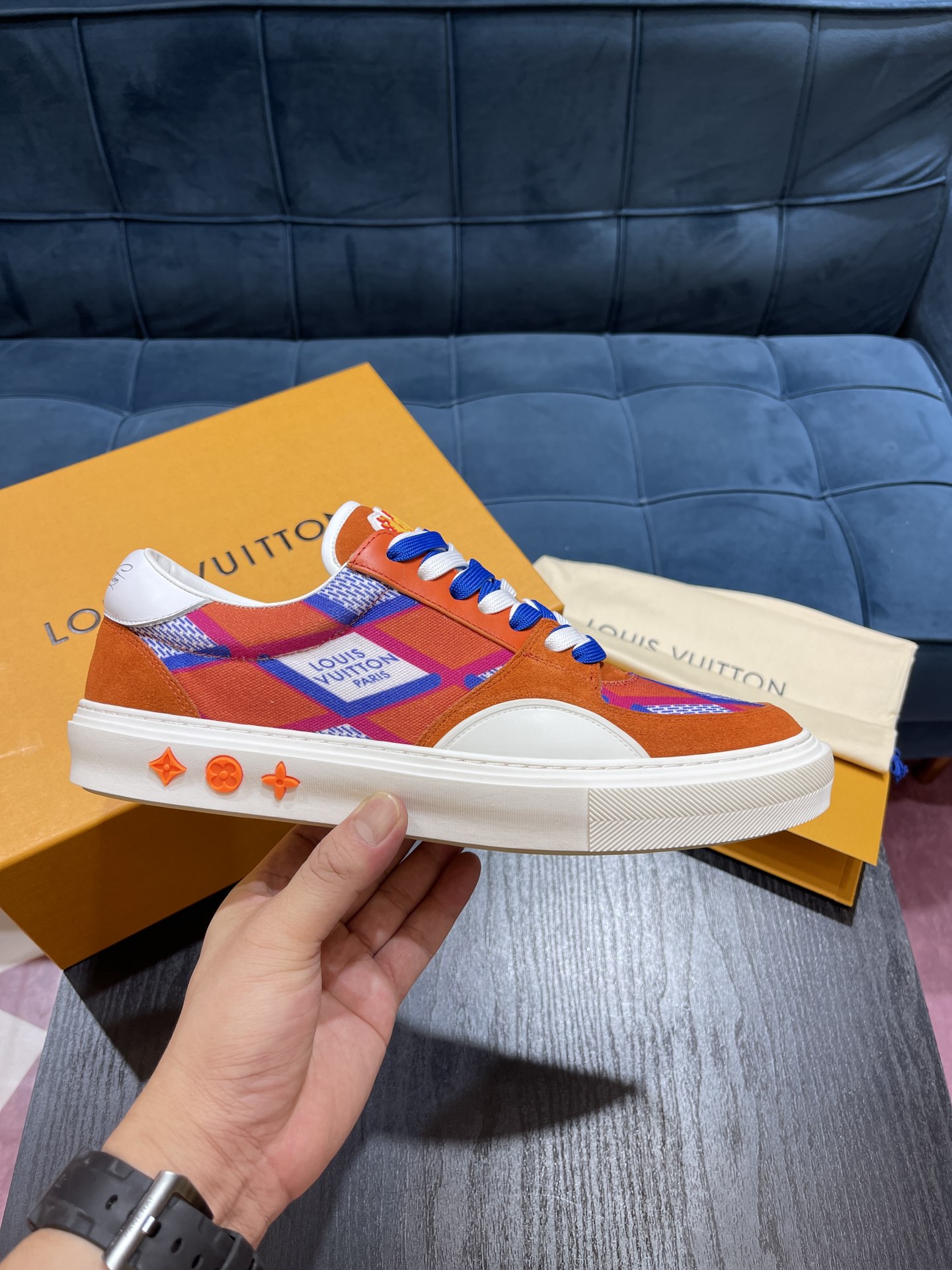 L0vis Vvtt0n LV Ollie Richelieu Trainers Orange For Men LV