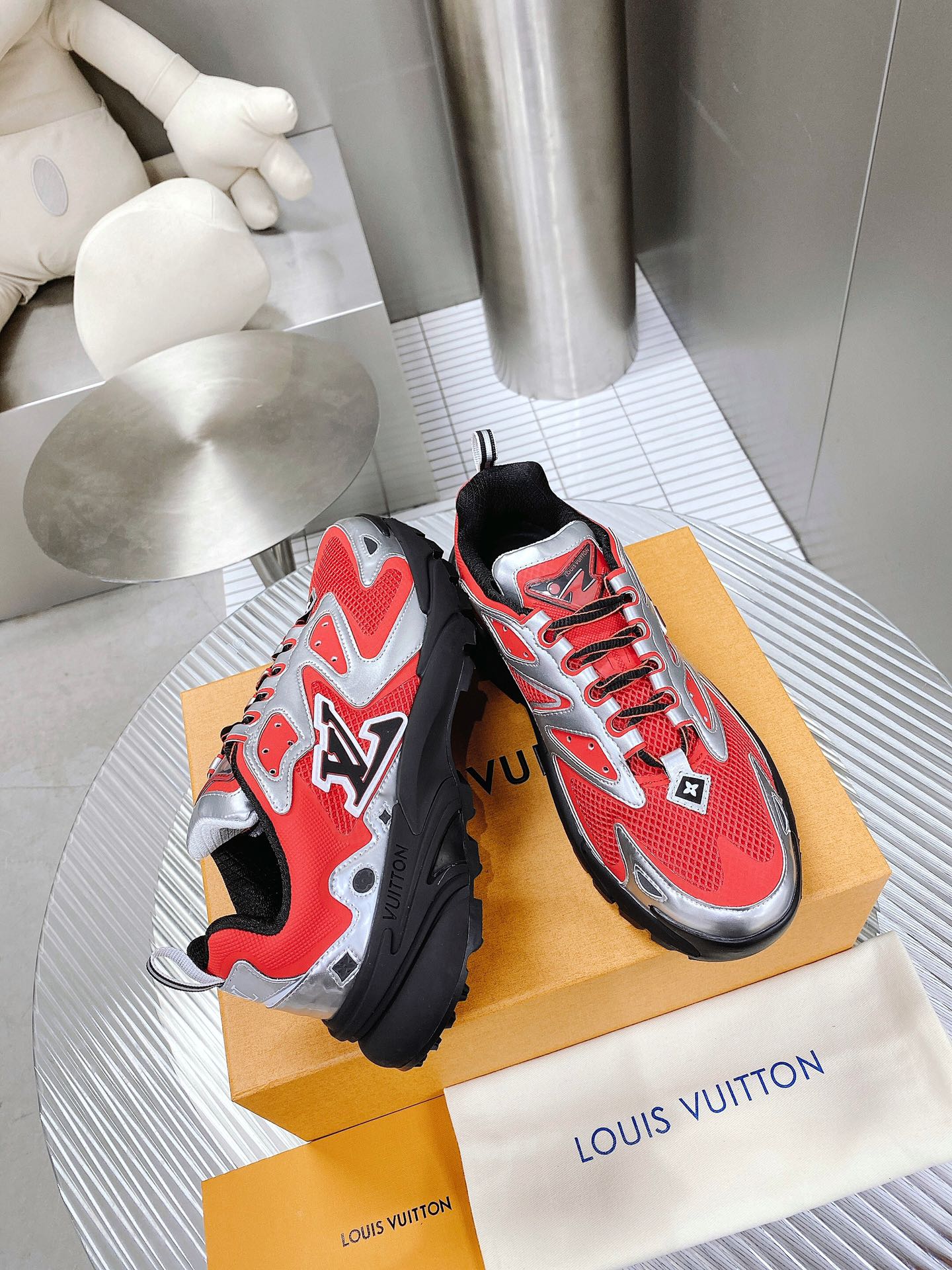 L0vis Vuittion LV Runner Tatic Sneaker Red For Men LV 1AA39A