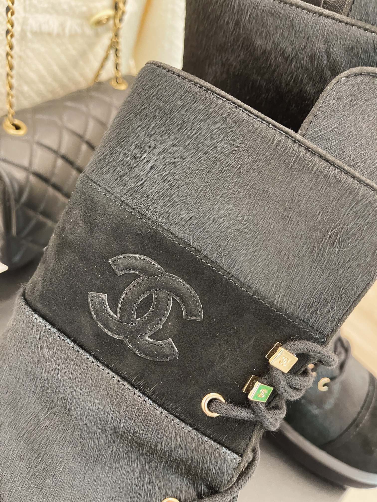 Ch**el Women’s Lace-Ups Black For Women