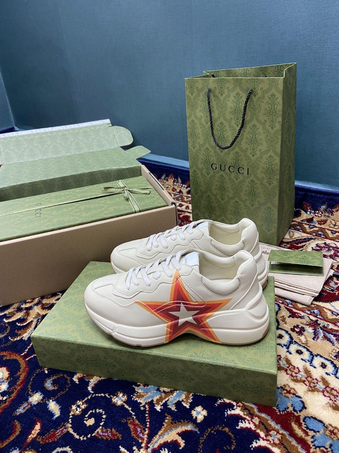 Gvc*1 Women’s Rhyton Sneakers With Logo Print White Ivory For Women 6548636 DRW00 9022