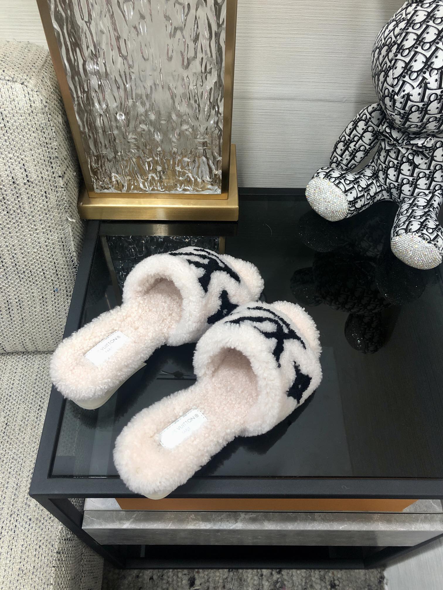 L0vis Vvtt0n Women’s Magnetic Mule White For Women LV