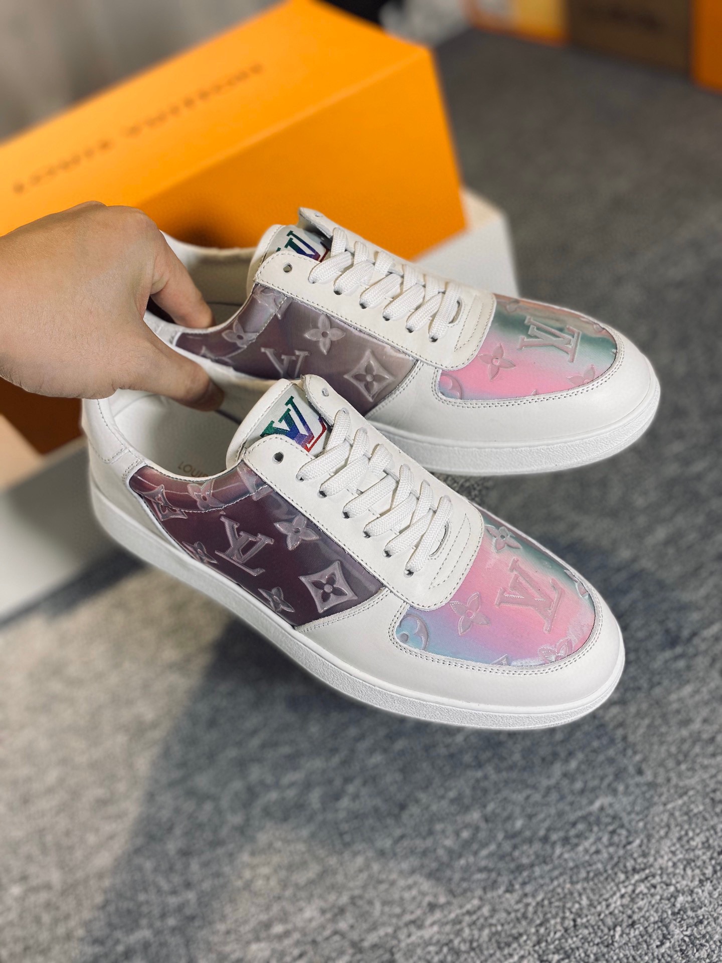 L0vis Vvtt0n Rivoli Sneaker White For Men LV