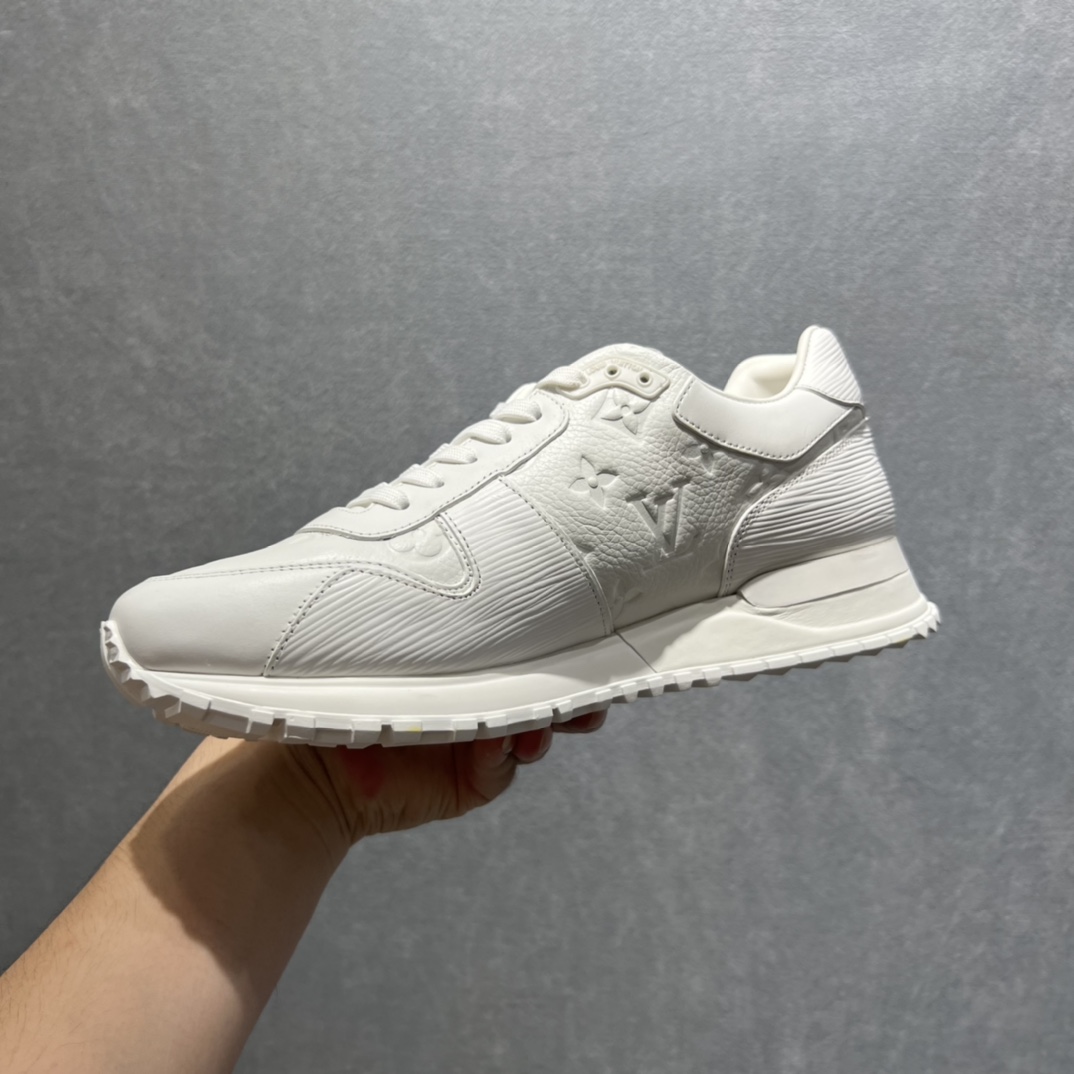 L0vis Vvtt0n Run Away Sneaker White For Men LV 1A9ZK8