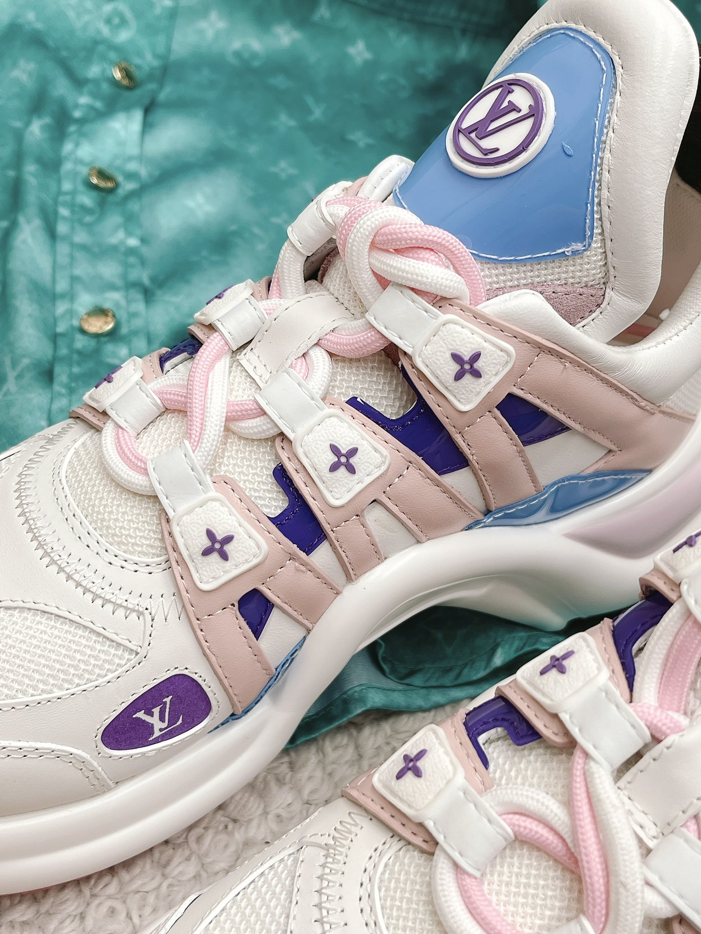 L0vis Vvtt0n Women’s LV Archlight Sneaker Blue For Women LV