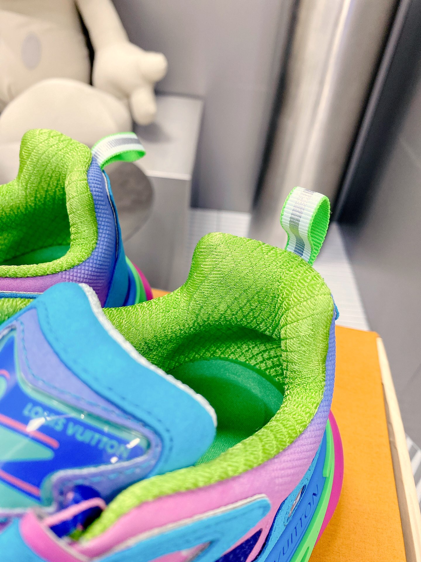 L0vis Vuittion LV Runner Tatic Sneaker Blue For Men LV 1A9UOR