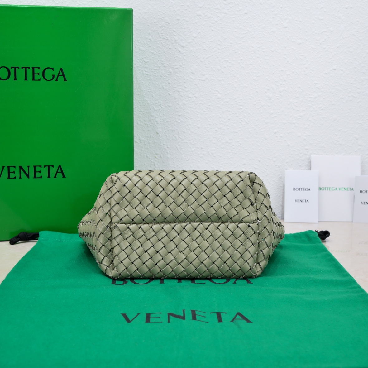 B0tt*ga Ven*ta Mini Cabat Green, For Women, Women’s Bags 7.9in/20cm