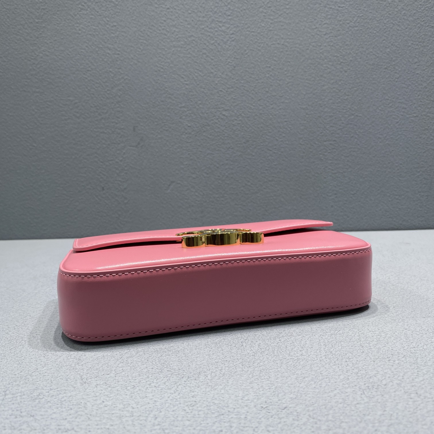 Ce1i*e Chain Shoulder Bag Triomphe Pink For Women 8in/20.5cm