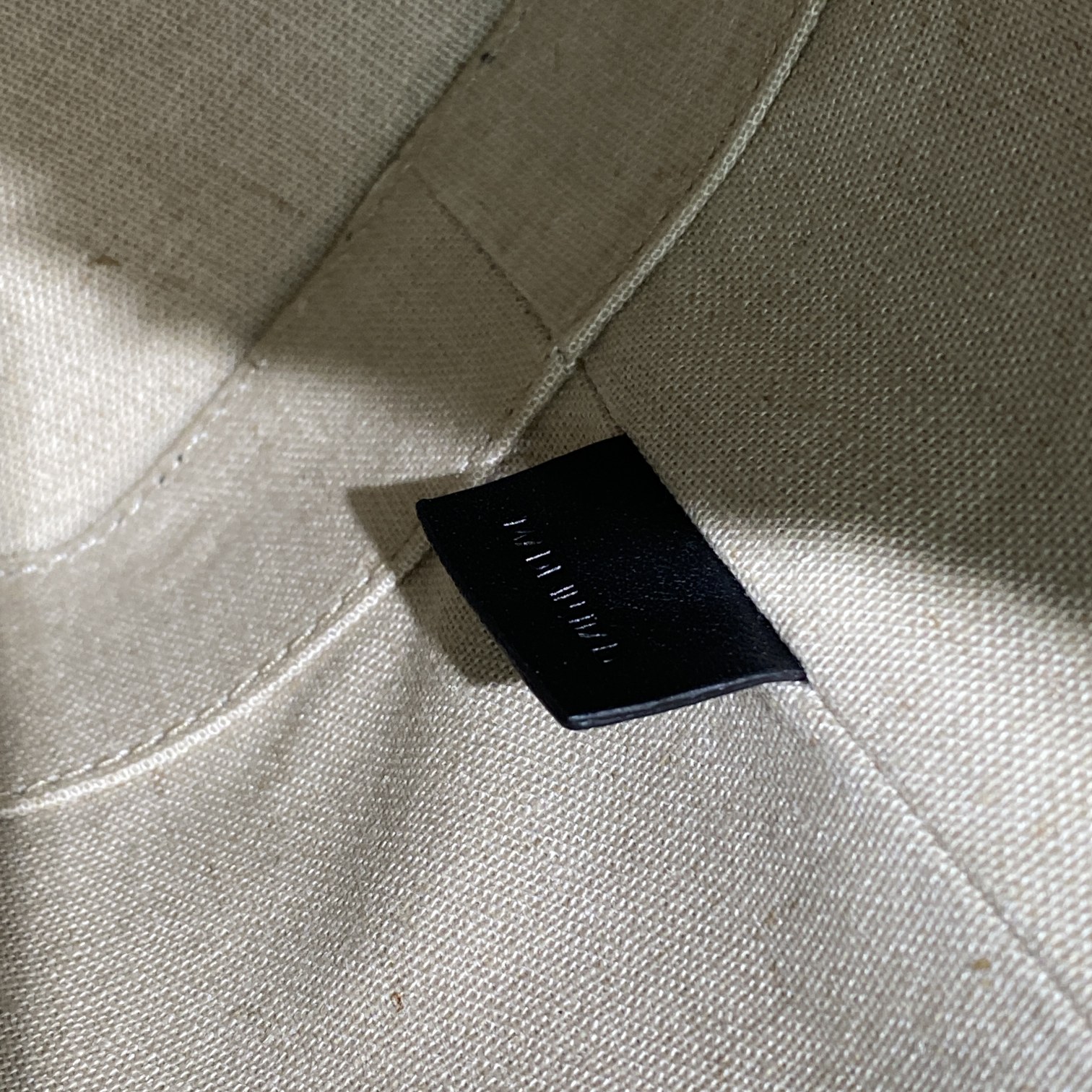 Ce1i*e Small Bucket Cuir Triomphe In Textile Beige/Black For Women 9in/22cm